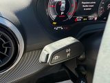 Miniature AUDI Q2