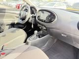 Miniature TOYOTA AYGO X