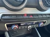 Miniature AUDI Q2