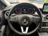 Miniature MERCEDES GLA