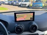 Miniature AUDI Q2