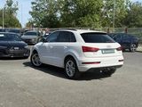 Miniature AUDI Q3