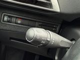 Miniature PEUGEOT 5008