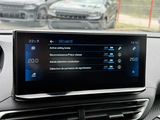 Miniature PEUGEOT 5008
