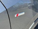 Miniature AUDI Q2