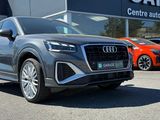 Miniature AUDI Q2