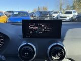 Miniature AUDI Q2
