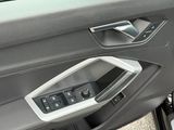 Miniature AUDI Q3