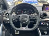 Miniature AUDI Q2