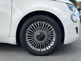 Miniature FIAT 500e BERLINE