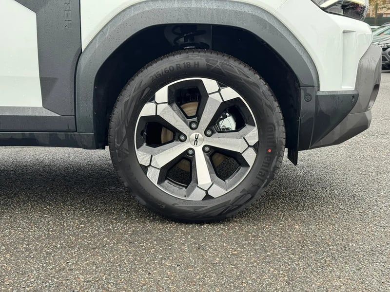 Photo de la voiture DACIA DUSTER Hybrid 155 Journey