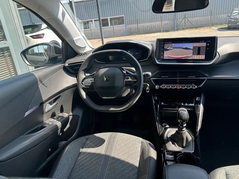 Photo de la voiture PEUGEOT 208 100 S&S BVM6 Allure