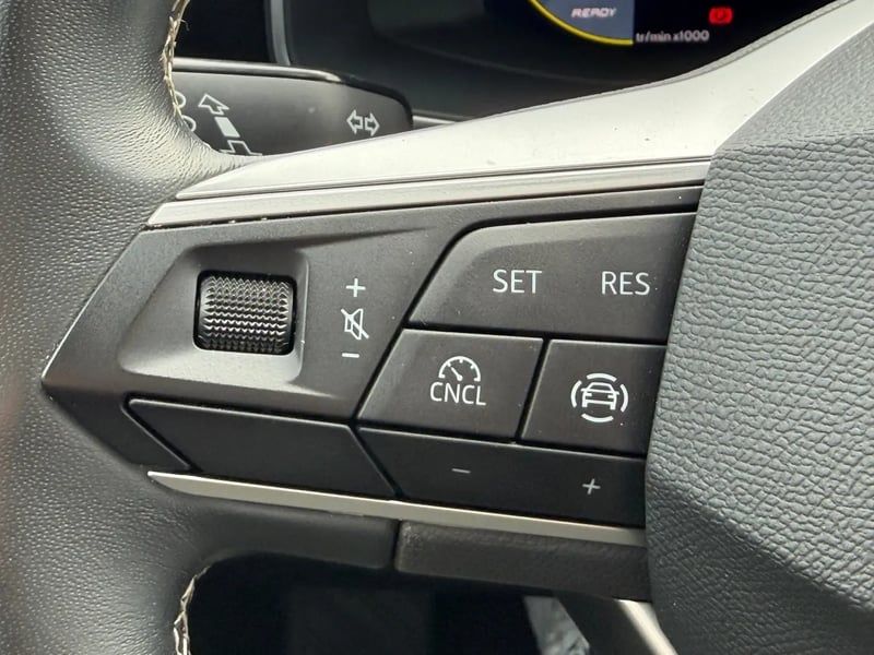 Photo de la voiture SEAT LEON 2.0 TDI 115 BVM6 Business