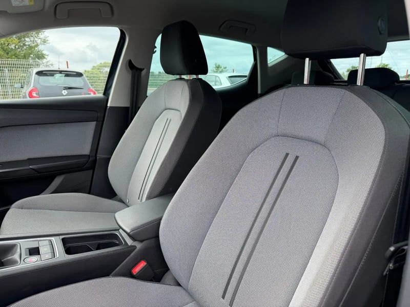 Photo de la voiture SEAT LEON 2.0 TDI 115 BVM6 Business