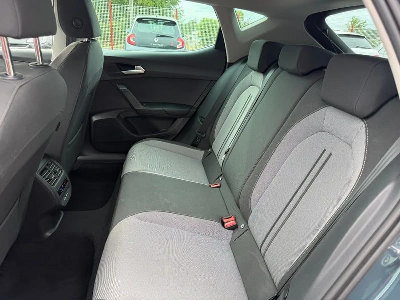 Photo de la voiture SEAT LEON 2.0 TDI 115 BVM6 Business