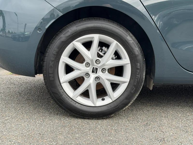 Photo de la voiture SEAT LEON 2.0 TDI 115 BVM6 Business
