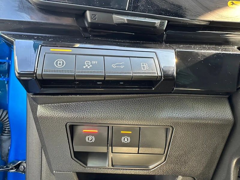 Photo de la voiture RENAULT RAFALE E-Tech 4x4 300 esprit Alpine
