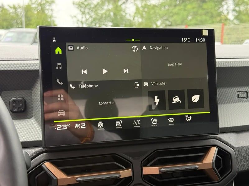 Photo de la voiture DACIA DUSTER Hybrid 155 Extreme