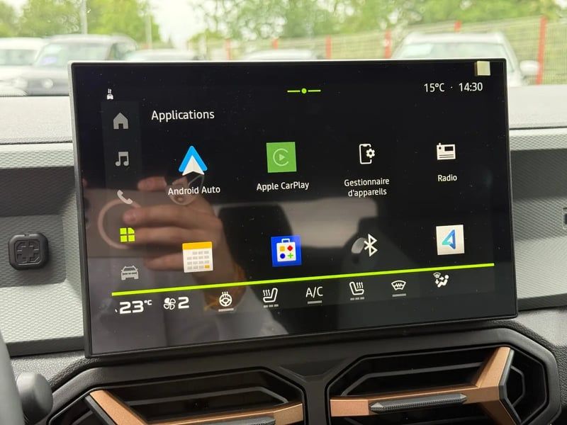 Photo de la voiture DACIA DUSTER Hybrid 155 Extreme