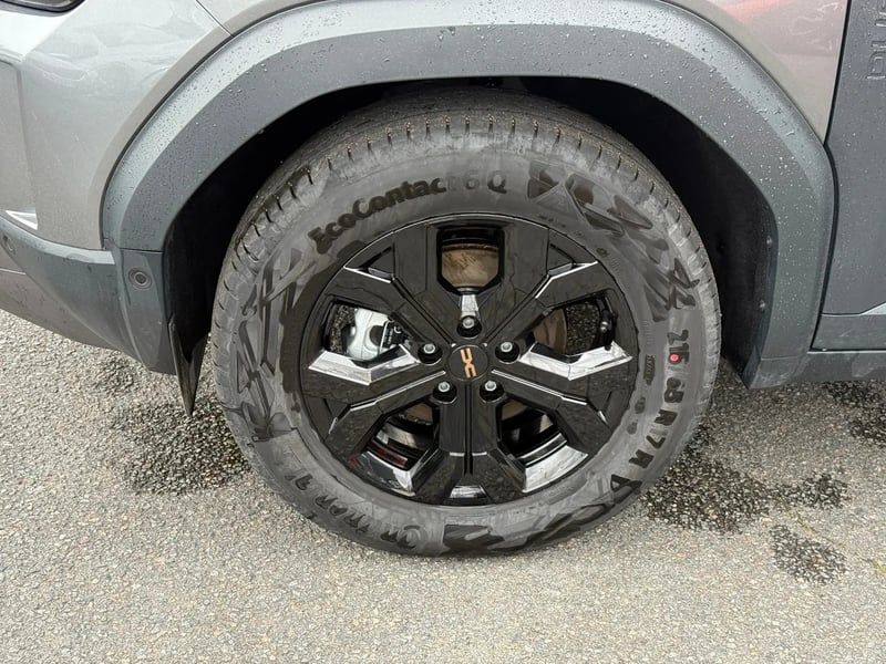 Photo de la voiture DACIA DUSTER Hybrid 155 Extreme