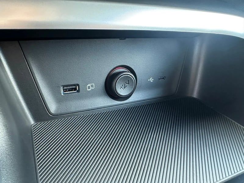 Photo de la voiture MG ZS 1.5 L Hybrid+ 197 ch Comfort