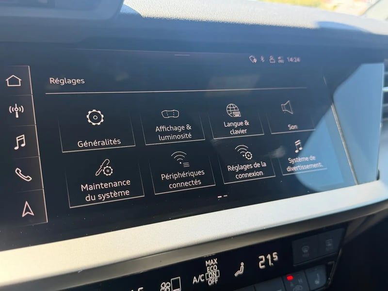 Photo de la voiture AUDI A3 SPORTBACK A3 Sportback 35 TFSI 150ch Design