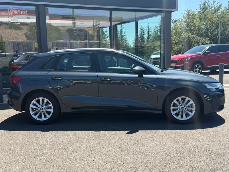 Photo de la voiture AUDI A3 SPORTBACK A3 Sportback 35 TFSI 150ch Design