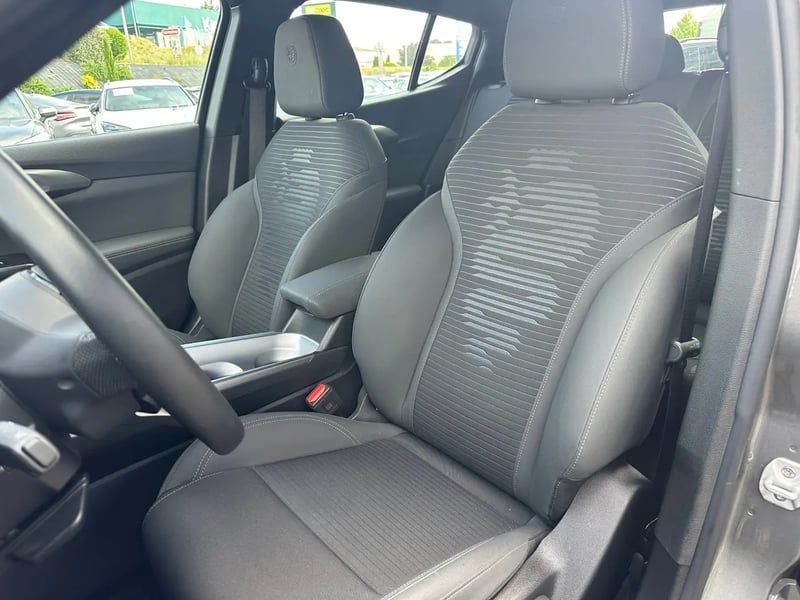 Photo de la voiture ALFA ROMEO TONALE 1.5 Hybrid 130 ch TCT7 Sprint