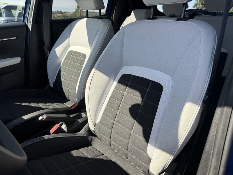 Photo de la voiture CITROEN C3 Turbo 100 ch Manuelle Max
