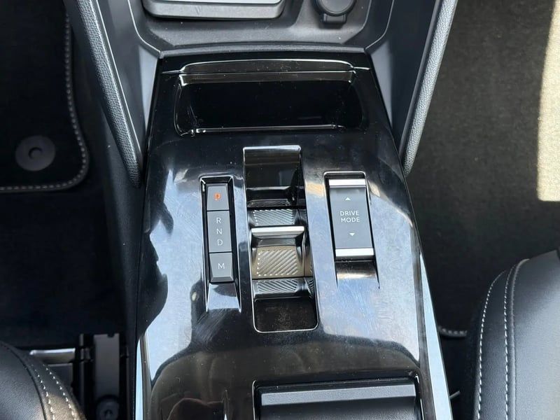 Photo de la voiture CITROEN C4 Hybride 145 ch e-DCS6 Max