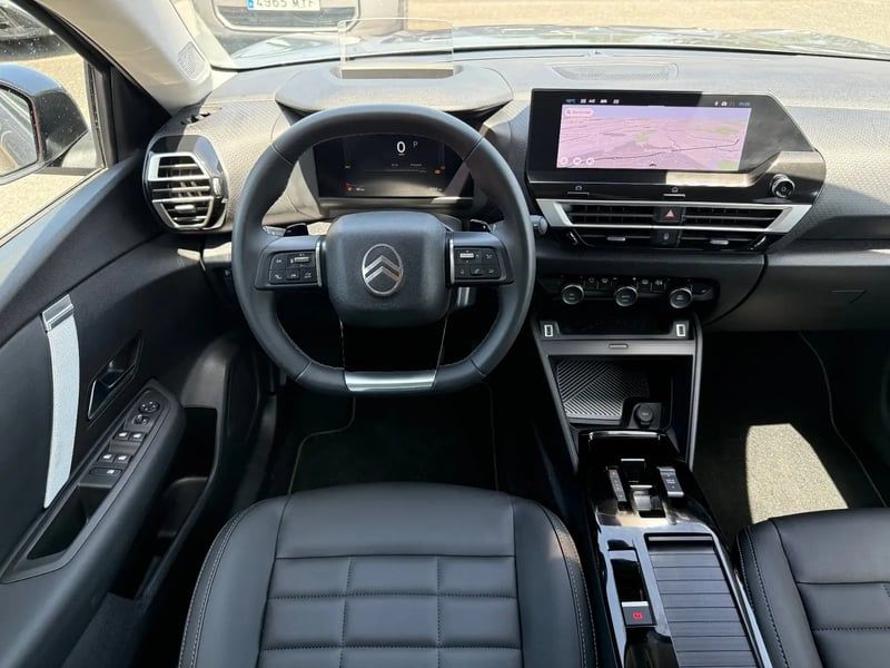 Photo de la voiture CITROEN C4 Hybride 145 ch e-DCS6 Max