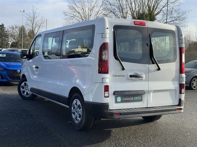 Photo de la voiture RENAULT TRAFIC L2 dCi 150 Energy S&S Zen