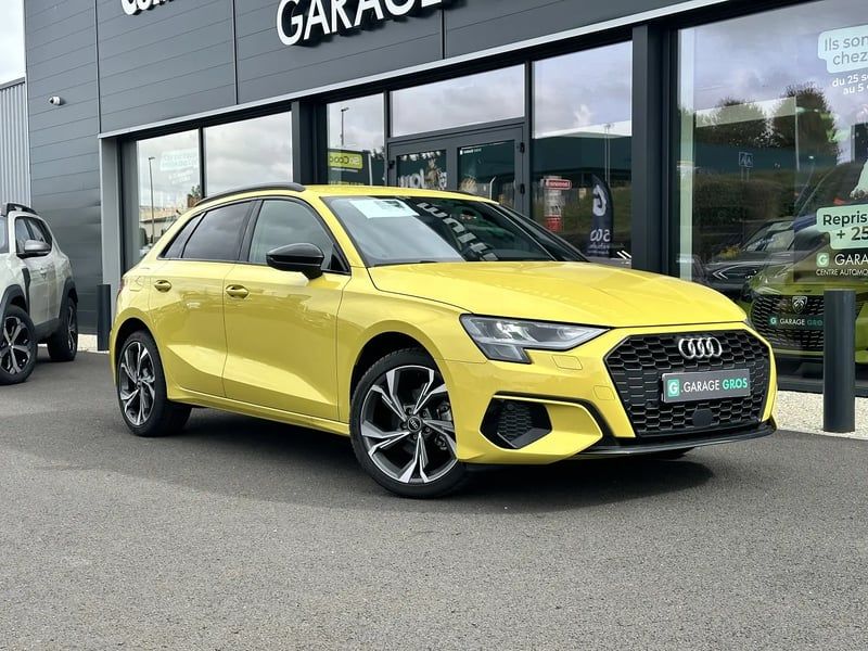 Photo de la voiture AUDI A3 SPORTBACK 30 TFSI 110 S Line