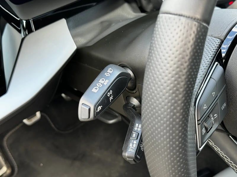 Photo de la voiture AUDI A3 SPORTBACK 30 TFSI 110 S Line