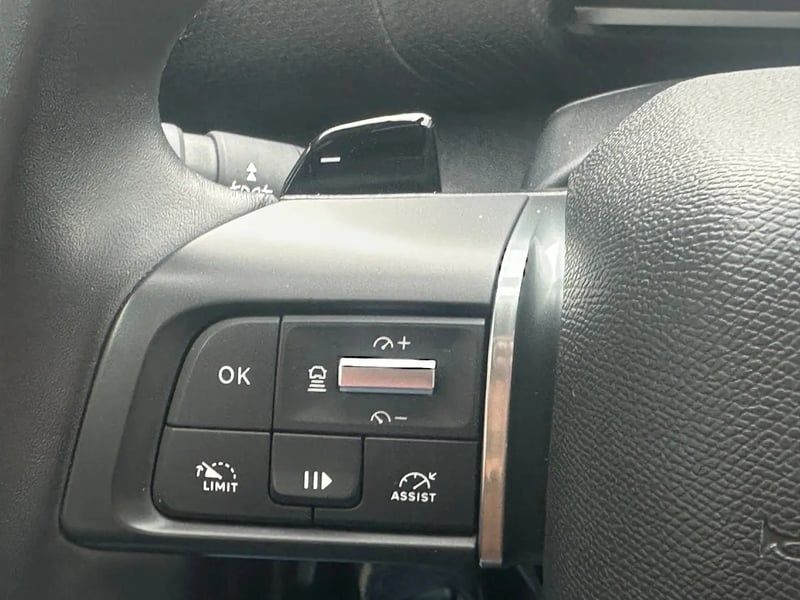 Photo de la voiture CITROEN C4 BlueHDi 130 EAT8 Max