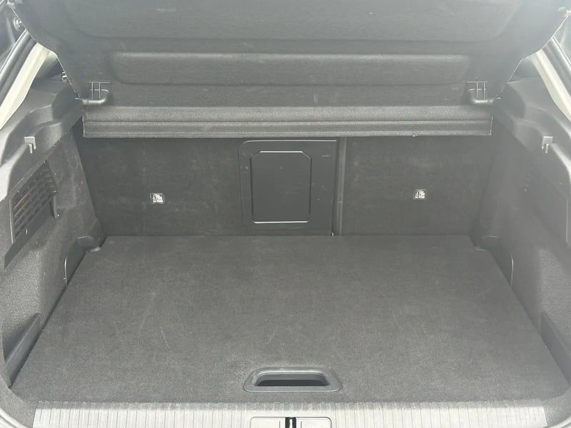 Photo de la voiture CITROEN C4 BlueHDi 130 EAT8 Max