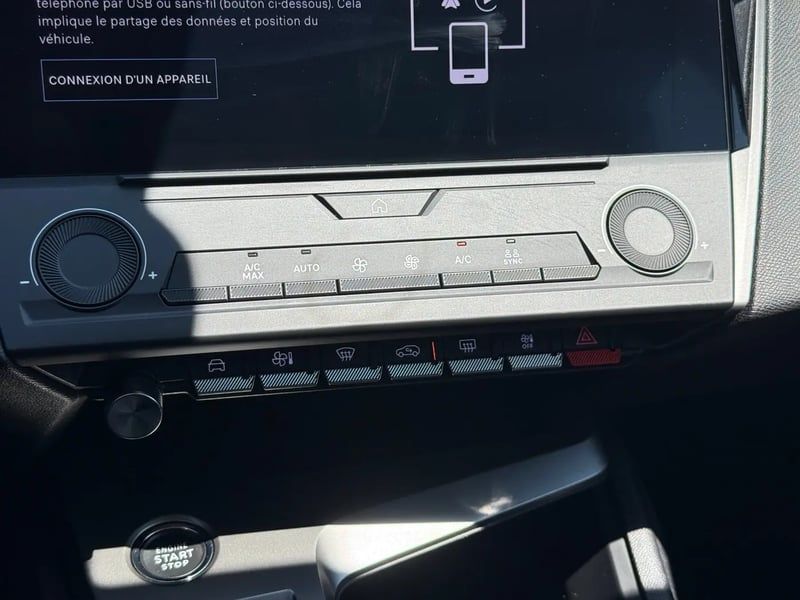 Photo de la voiture PEUGEOT 308 ELECTRIQUE 54 kWh 156ch Style