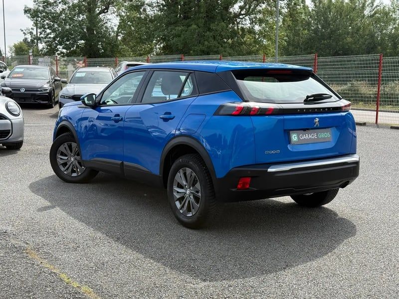 Photo de la voiture PEUGEOT 2008 BlueHDi 100 S&S BVM6 Active