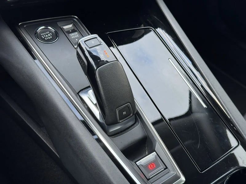 Photo de la voiture PEUGEOT 508 SW BlueHDi 130 ch S&S EAT8 Allure Pack