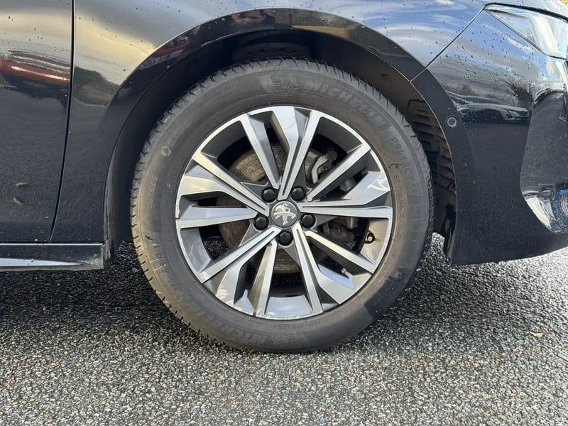 Photo de la voiture PEUGEOT 508 SW BlueHDi 130 ch S&S EAT8 Allure Pack