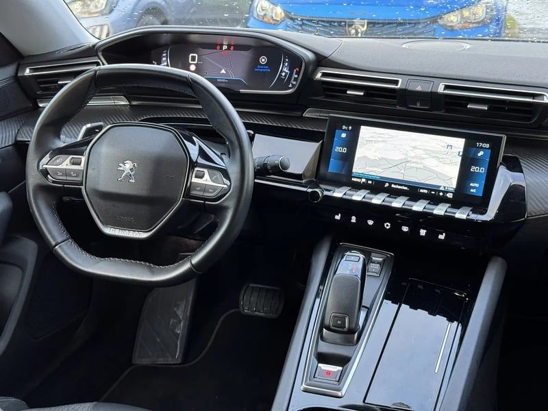 Photo de la voiture PEUGEOT 508 SW BlueHDi 130 ch S&S EAT8 Allure Pack