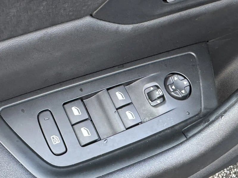 Photo de la voiture PEUGEOT 508 SW BlueHDi 130 ch S&S EAT8 Allure Pack