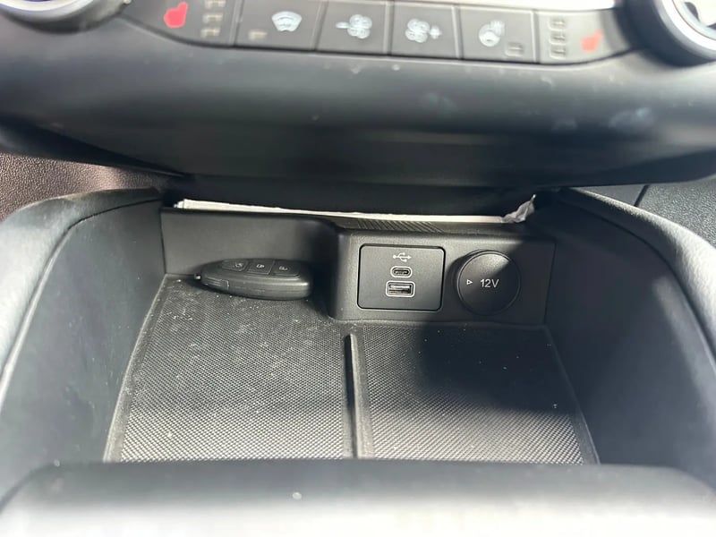 Photo de la voiture FORD KUGA 2.0 EcoBlue 120 S&S BVM6 ST-Line - 5P