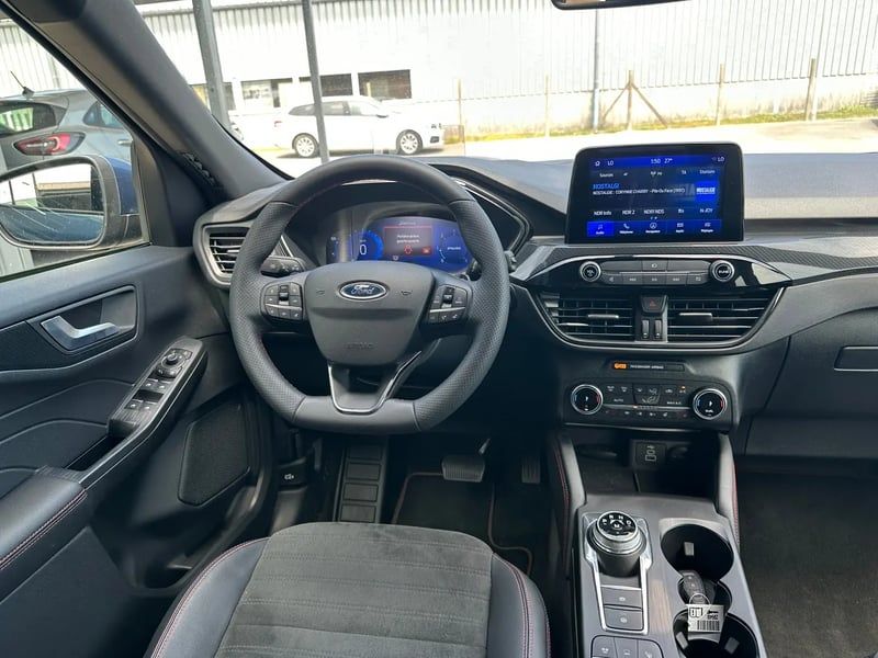 Photo de la voiture FORD KUGA 2.0 EcoBlue 120 S&S BVM6 ST-Line - 5P