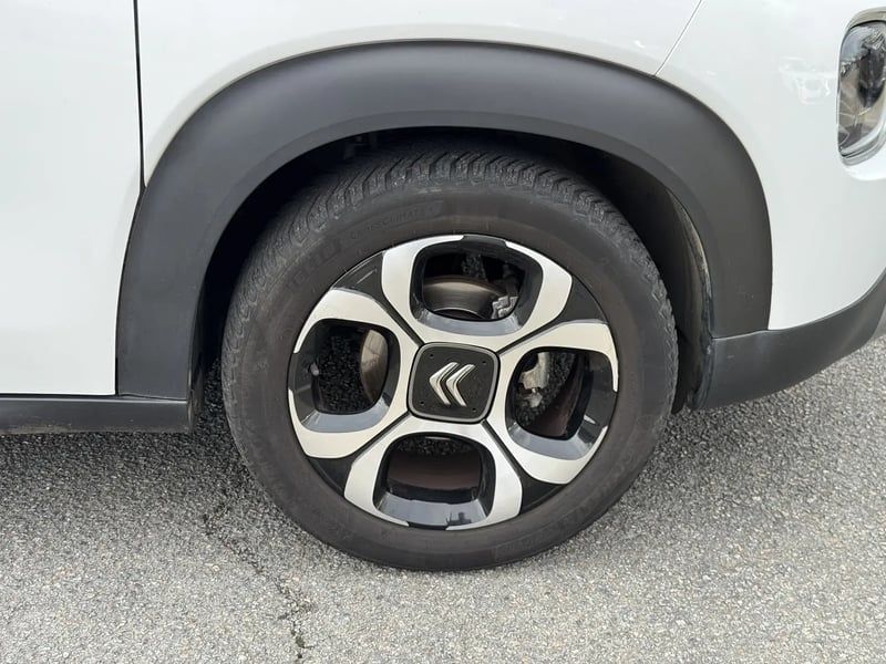 Photo de la voiture CITROEN C3 AIRCROSS BlueHDi 100 S&S BVM6 Shine