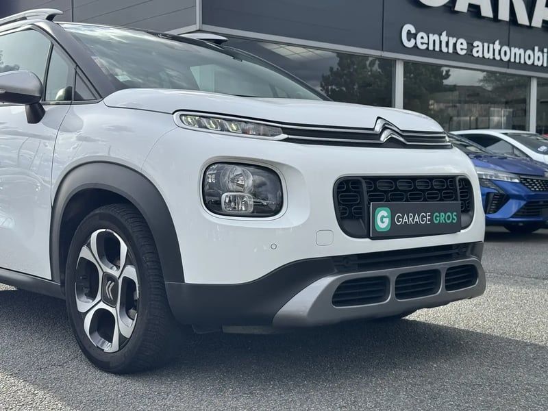 Photo de la voiture CITROEN C3 AIRCROSS BlueHDi 100 S&S BVM6 Shine
