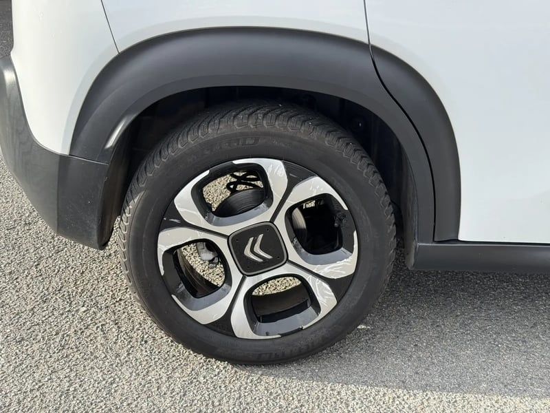 Photo de la voiture CITROEN C3 AIRCROSS BlueHDi 100 S&S BVM6 Shine