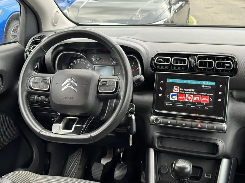 Photo de la voiture CITROEN C3 AIRCROSS BlueHDi 100 S&S BVM6 Shine