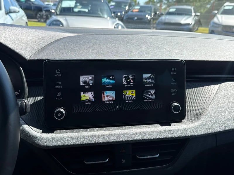 Photo de la voiture SKODA SCALA 1.0 TSI Evo 2 116 ch BVM6 Selection