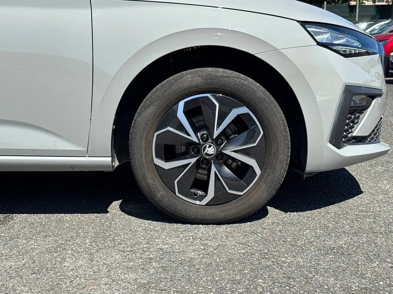Photo de la voiture SKODA SCALA 1.0 TSI Evo 2 116 ch BVM6 Selection
